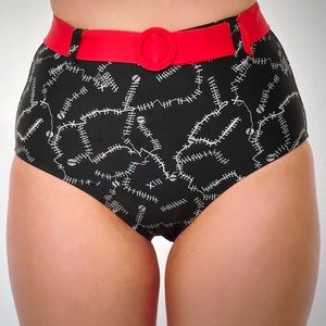 Unique Vintage size XL black spooky stitches belted swim bottoms